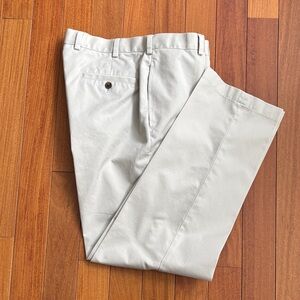 Brooks Brothers Light Weight Advantage Clark Chinos